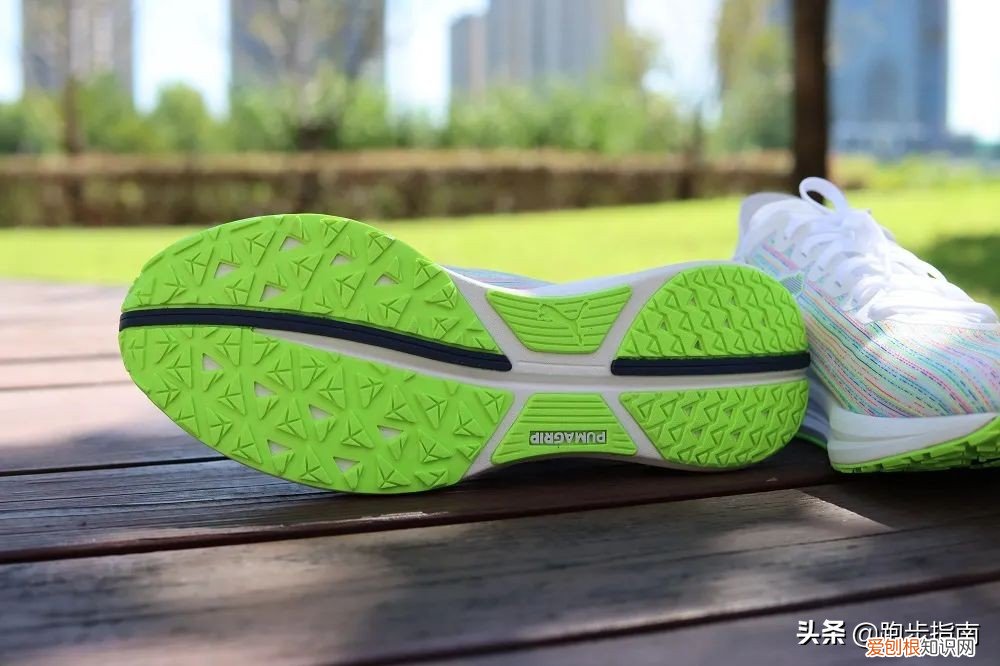 博尔特跑鞋多少钱？