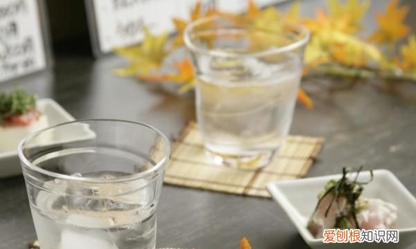 花雕酒可以当料酒用吗,卤肉花雕酒可以用料酒代替