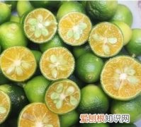 小青柠泡水有什么功效，青柠檬泡完水皮怎么变颜色