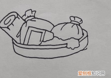 四个分类垃圾桶怎么画