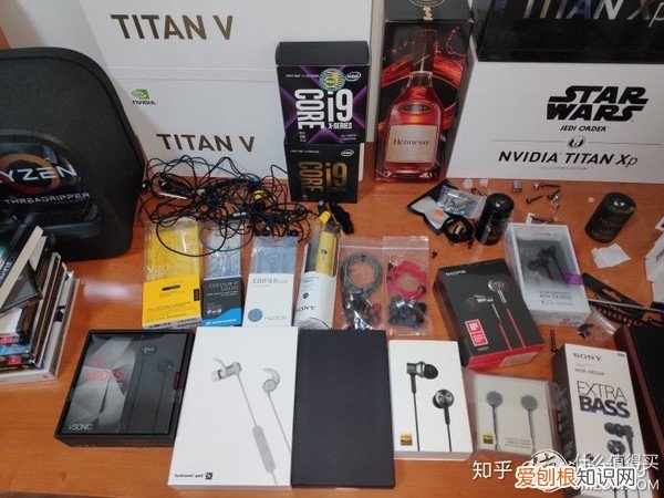 isk耳机跟苹果耳机哪个好