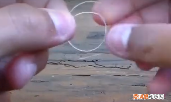 浮标怎么绑到鱼线上