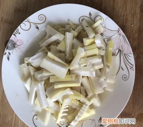 油焖笋要焯水