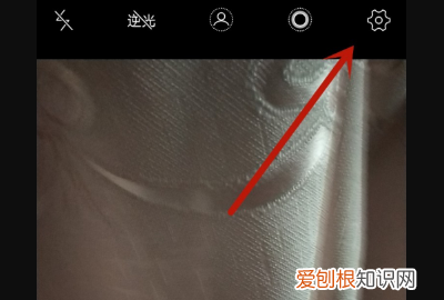 华为手机拍照怎么显示地点，手机拍照怎样显示时间地点