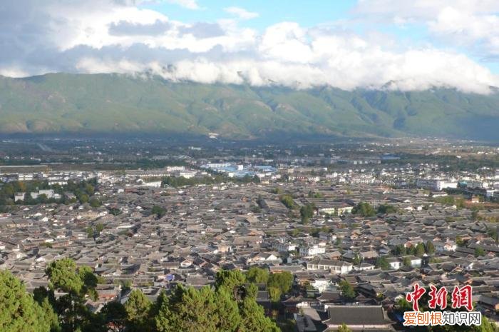 五一假期民宿现“冰火两重天”：北京一房难求，丽江一客难求