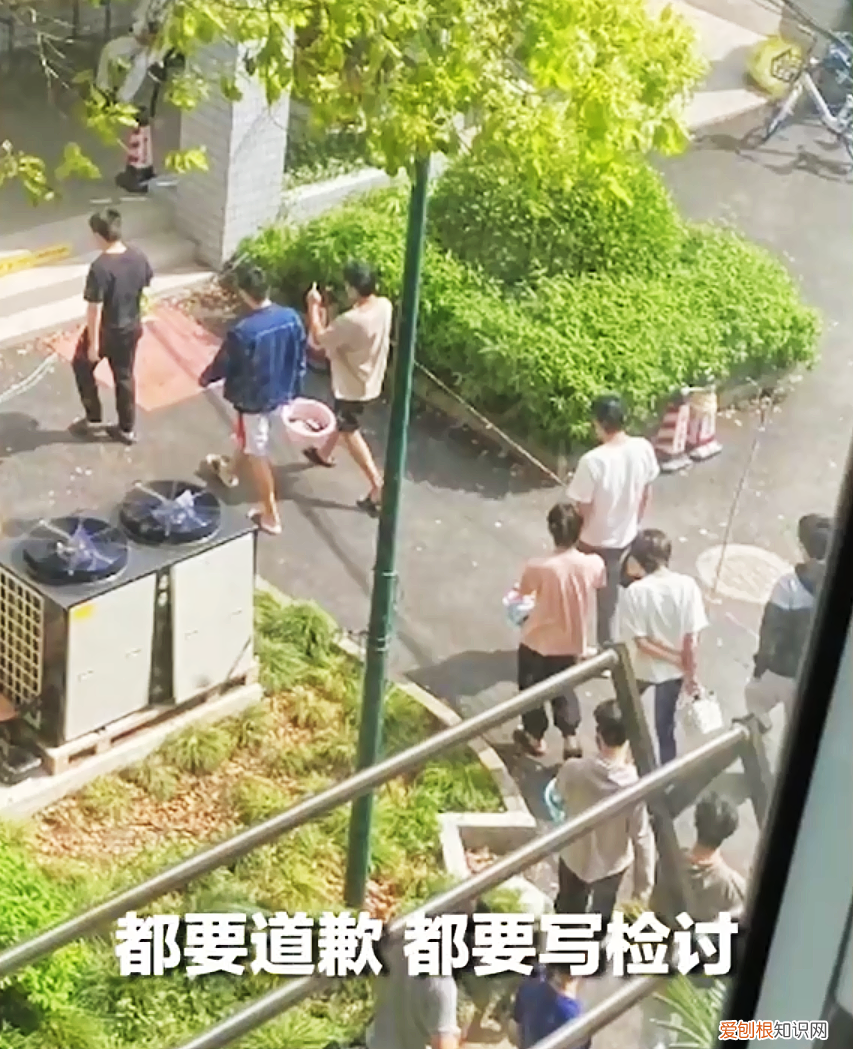 上理工惊爆一男生在女生浴室安装十个摄像头，校方回应：必须严肃处理！