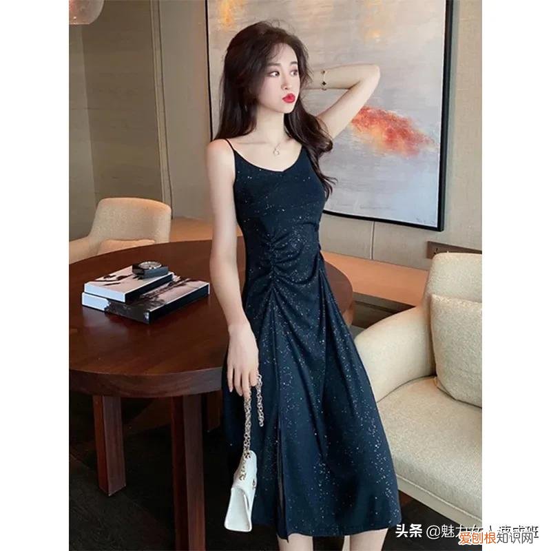 春装连衣裙配什么外套