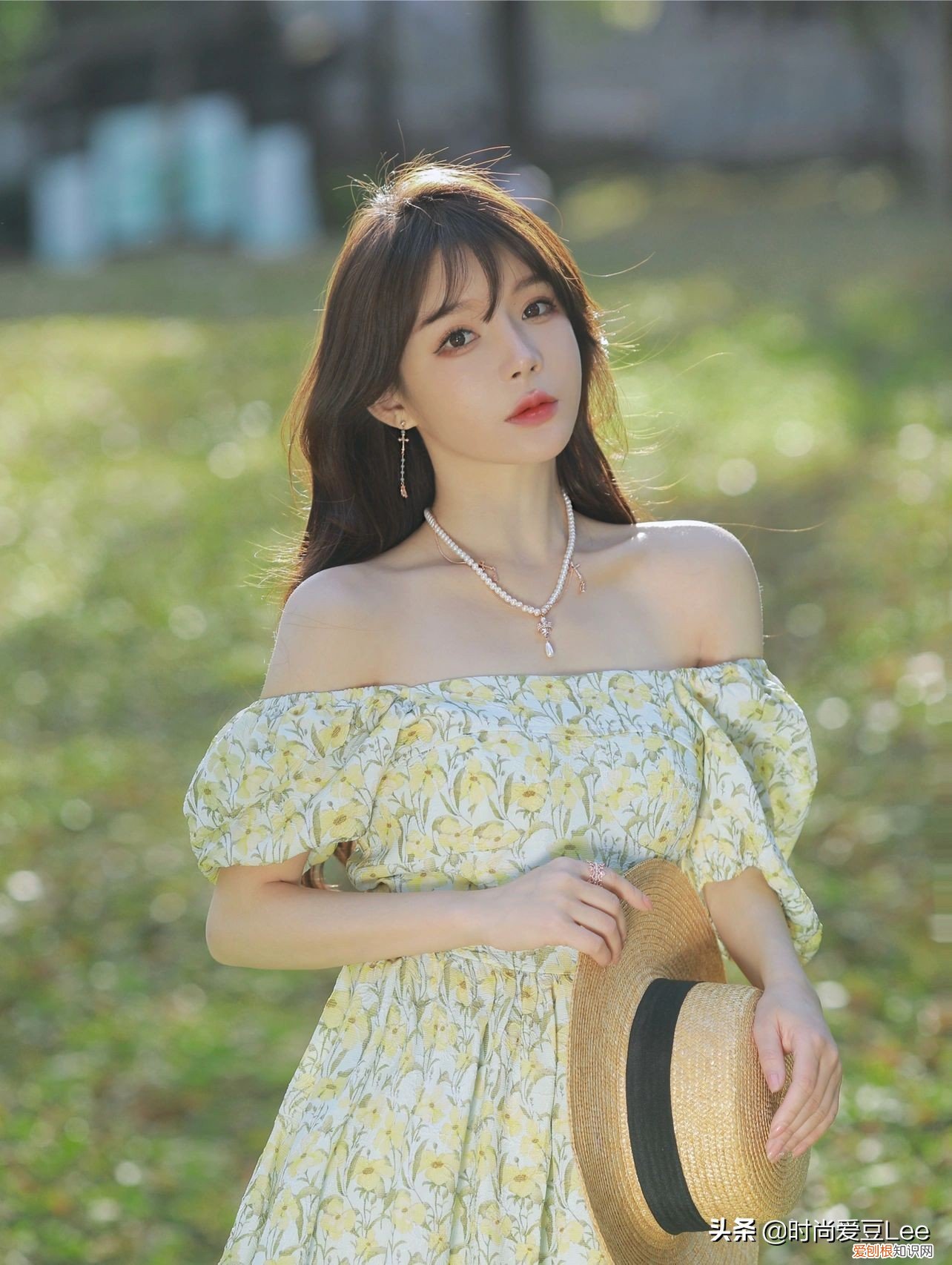 十字架耳环怎么戴