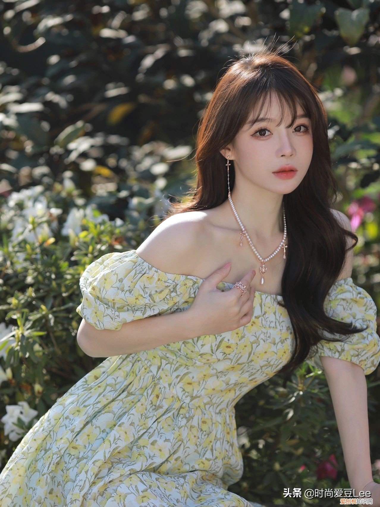 十字架耳环怎么戴