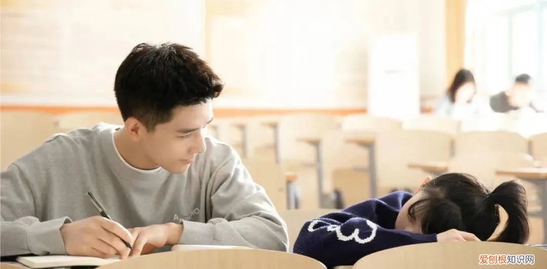 情侣卫衣推荐哪个品牌好