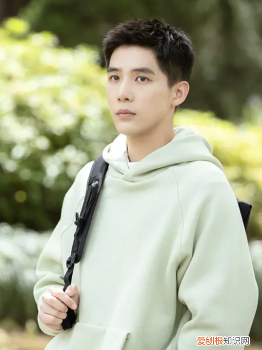 情侣卫衣推荐哪个品牌好