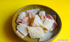 怎么做炒鱿鱼花