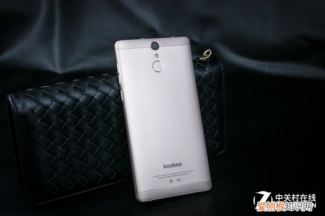 酷比魔方iplay40怎么样