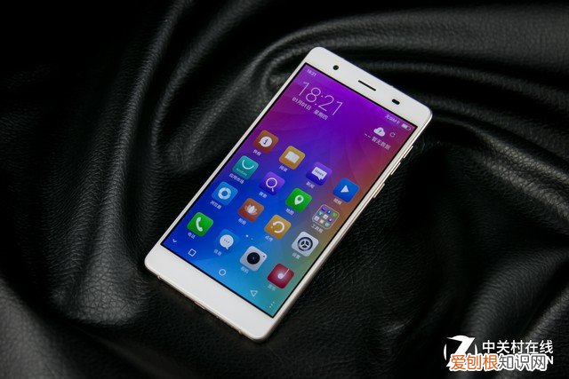 酷比魔方iplay40怎么样