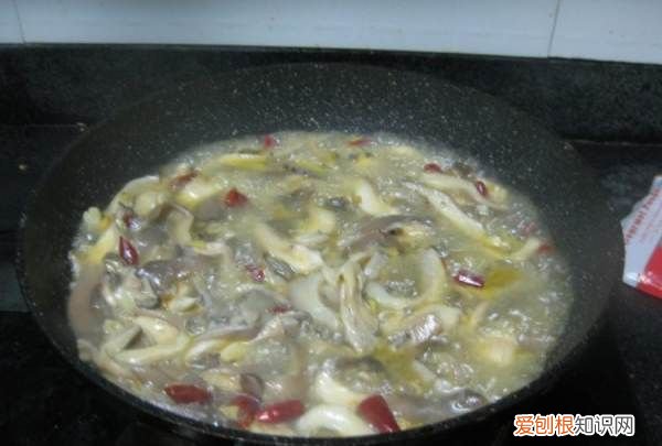 素炒平菇如何做才好吃,素炒平菇怎么做好吃法窍门