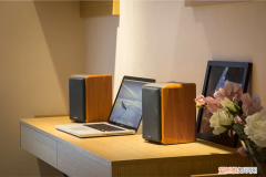 漫步者r201t哪个版本好