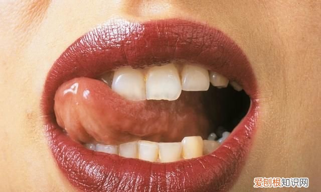 舌头长泡是什么上火