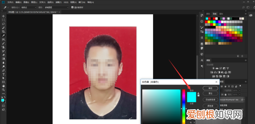 如何用ps换证件照背景颜色，ps如何换证件照背景颜色白色