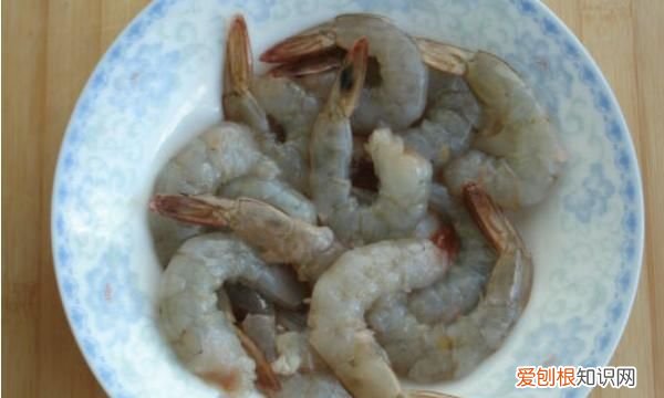 虾球怎么做，炸虾球怎么做