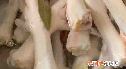 泡椒脱骨鸡爪的家常做法，泡椒鸡爪怎么做好吃又简单