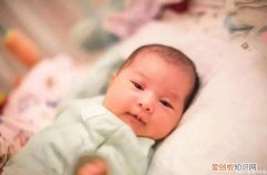 宝宝一直打嗝怎么回事