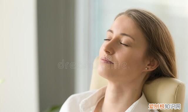 睡觉做梦好不好,睡觉做梦好,还是不做梦好?研究表示:做梦说明大脑正在清除废物