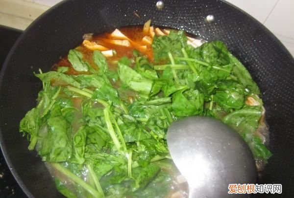 粉条汤的做法，酸菜粉条汤怎么做家常做法