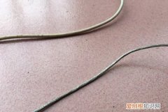 数据线皮裂开怎么办，充电线胶皮裂开属于三包范围