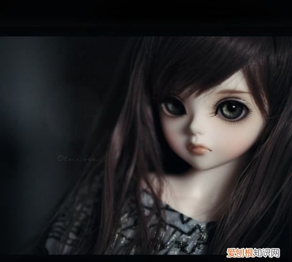 如何修补硅胶实体娃娃，硅胶娃娃用什么胶水粘合