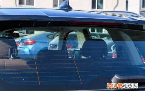 车后窗玻璃为什么有横线，汽车后挡风玻璃多少钱一块