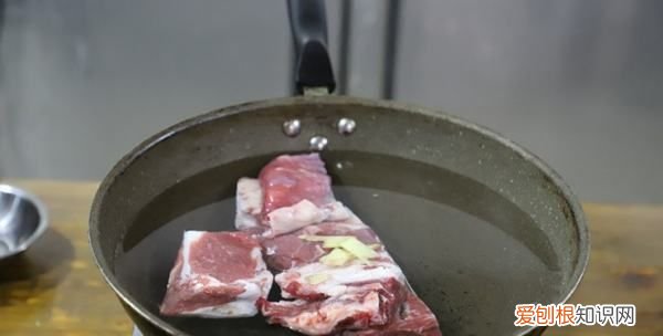 酸辣羊肉汤的做法，我想喝西辣羊肉汤英语