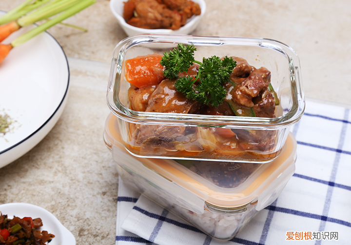 无针订书机怎么用