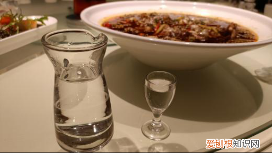 五粮春52度价格是多少?百元内想要喝到纯粮食酒别做梦了