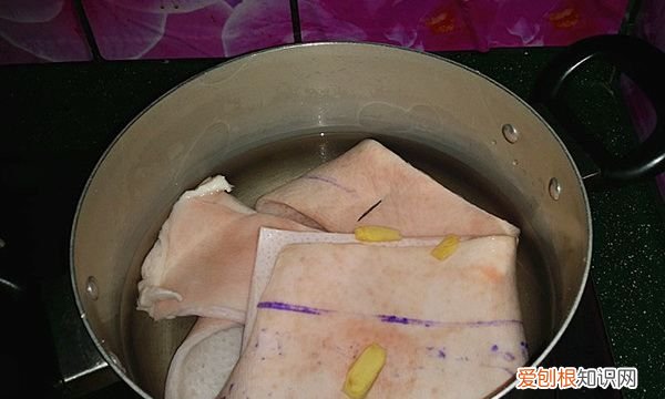 整张猪皮去毛的最好方法,猪皮去毛的好方法既简单又实用