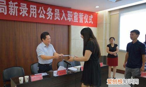 公务员面试逆袭的多,公务员笔试第二名成功率有多大