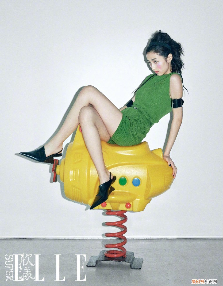 连裤长筒袜怎么搭配哪个牌子好