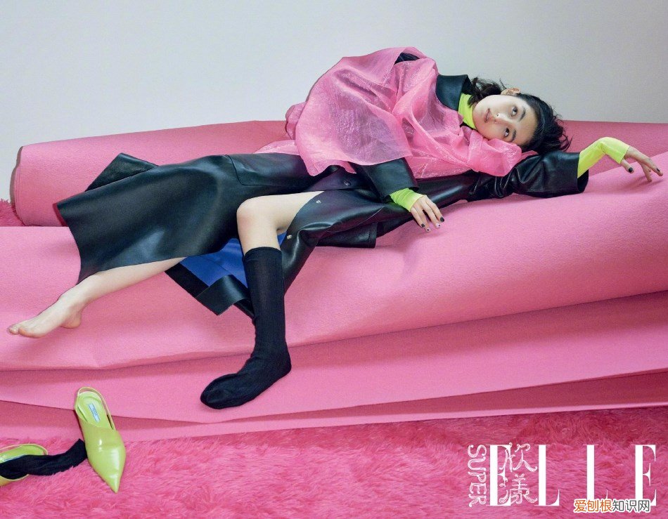 连裤长筒袜怎么搭配哪个牌子好