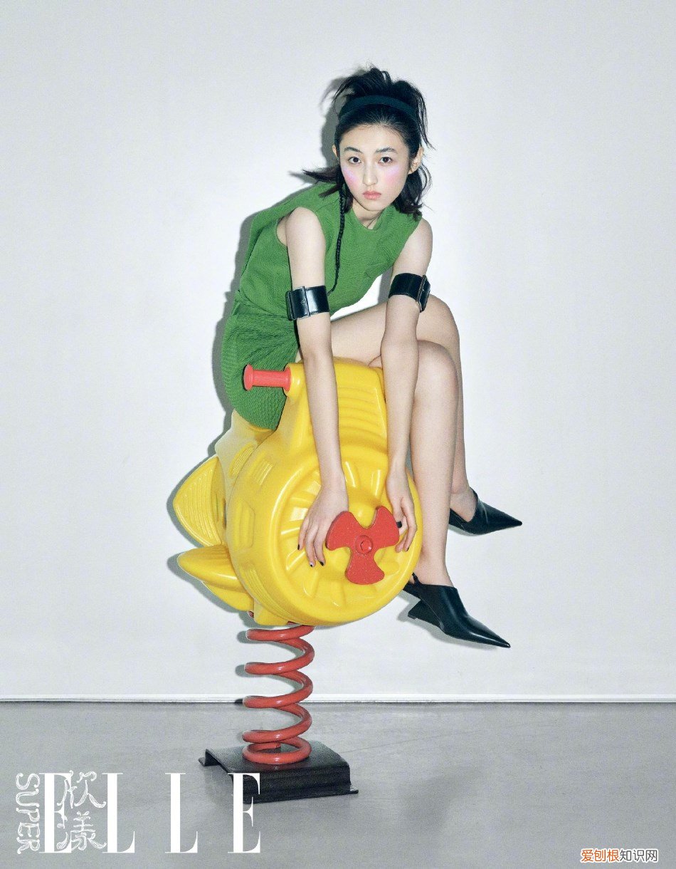 连裤长筒袜怎么搭配哪个牌子好