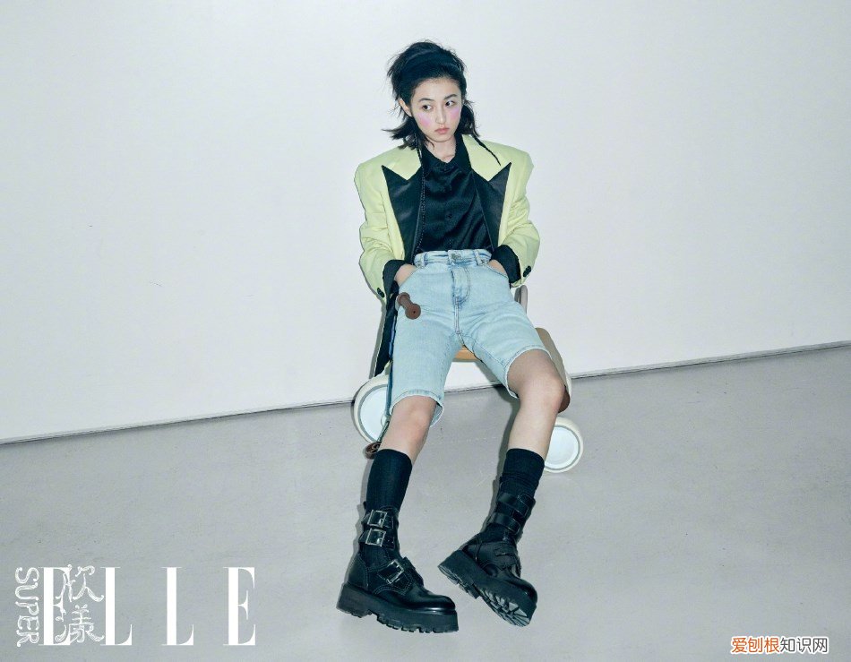 连裤长筒袜怎么搭配哪个牌子好