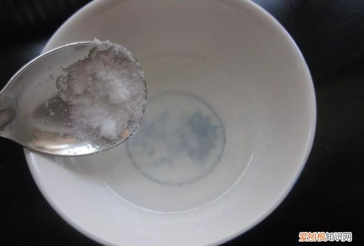 食盐加白醋有什么功能,食盐与小苏打的混合水溶液有什么作用