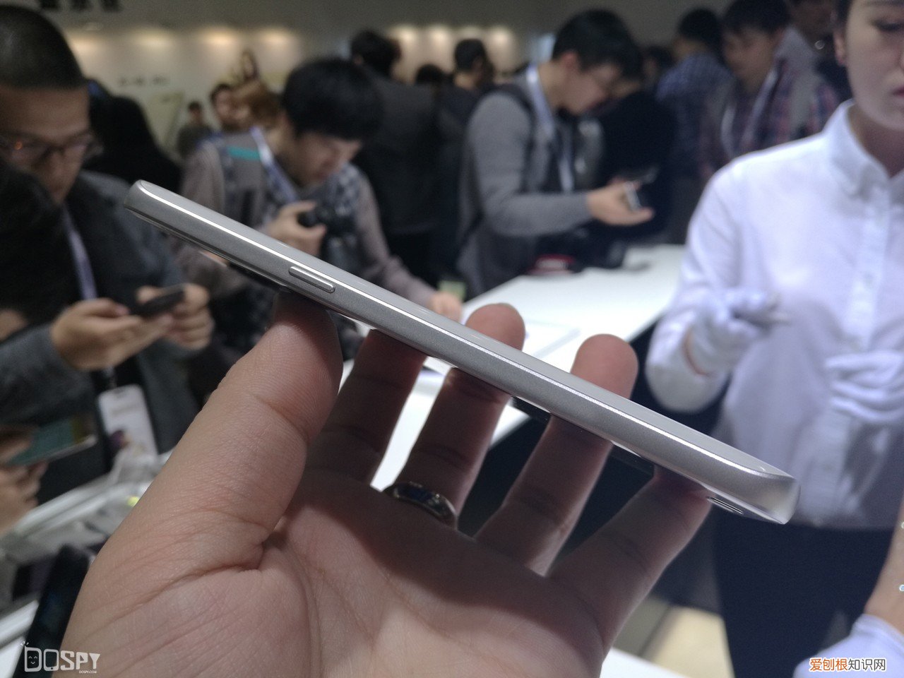 三星手机g9308售价大公开