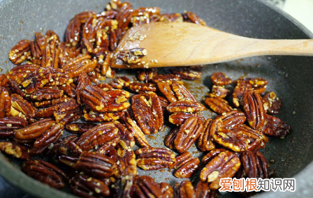 糖核桃仁的做法,核桃仁白糖的做法