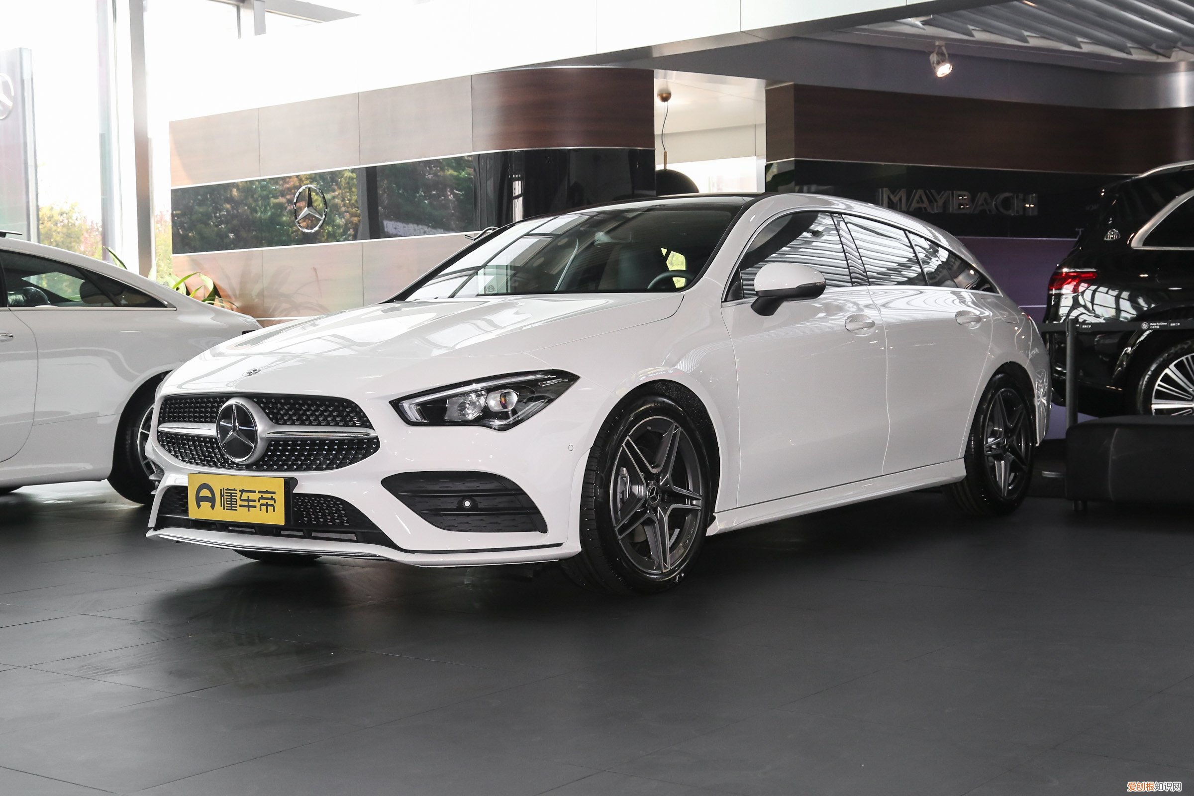 奔驰cla200最新价格，优惠6700元