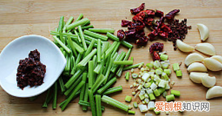 川式麻辣蟹的做法，麻辣螃蟹的家常做法窍门