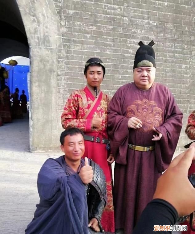 横店群演男生真实生活一天多少钱 在横店做群演的艰辛