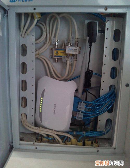 无线路由器没有wifi信号怎么回事？