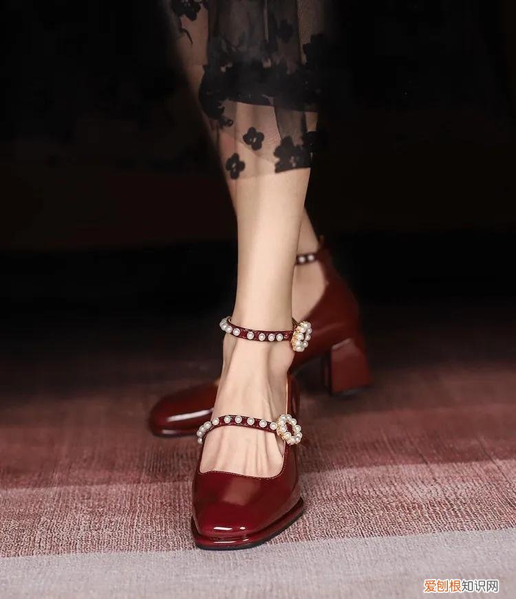 精品女鞋品牌有哪些？