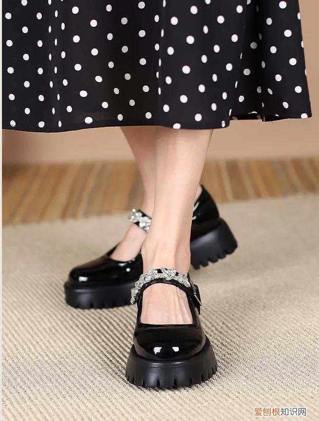 精品女鞋品牌有哪些？