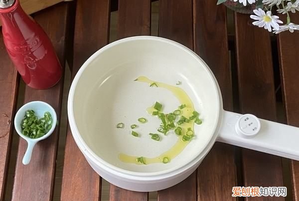 肉丸子汤的家常做法，肉丸子汤怎么做又滑又嫩视频