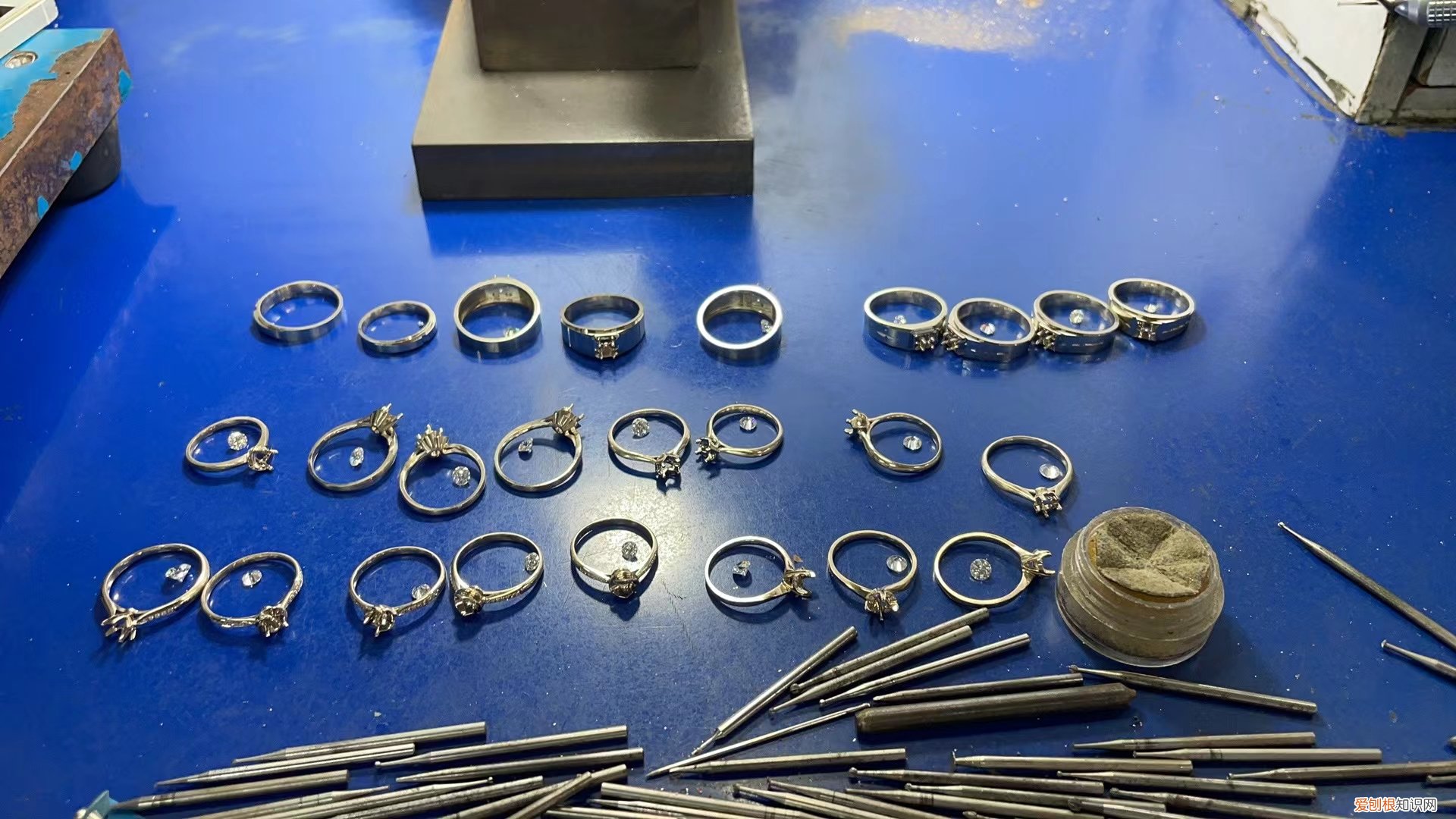 50分裸钻价格多少钱?大牌还是定制如何选择?业内人士爆料,这样选性价比更高